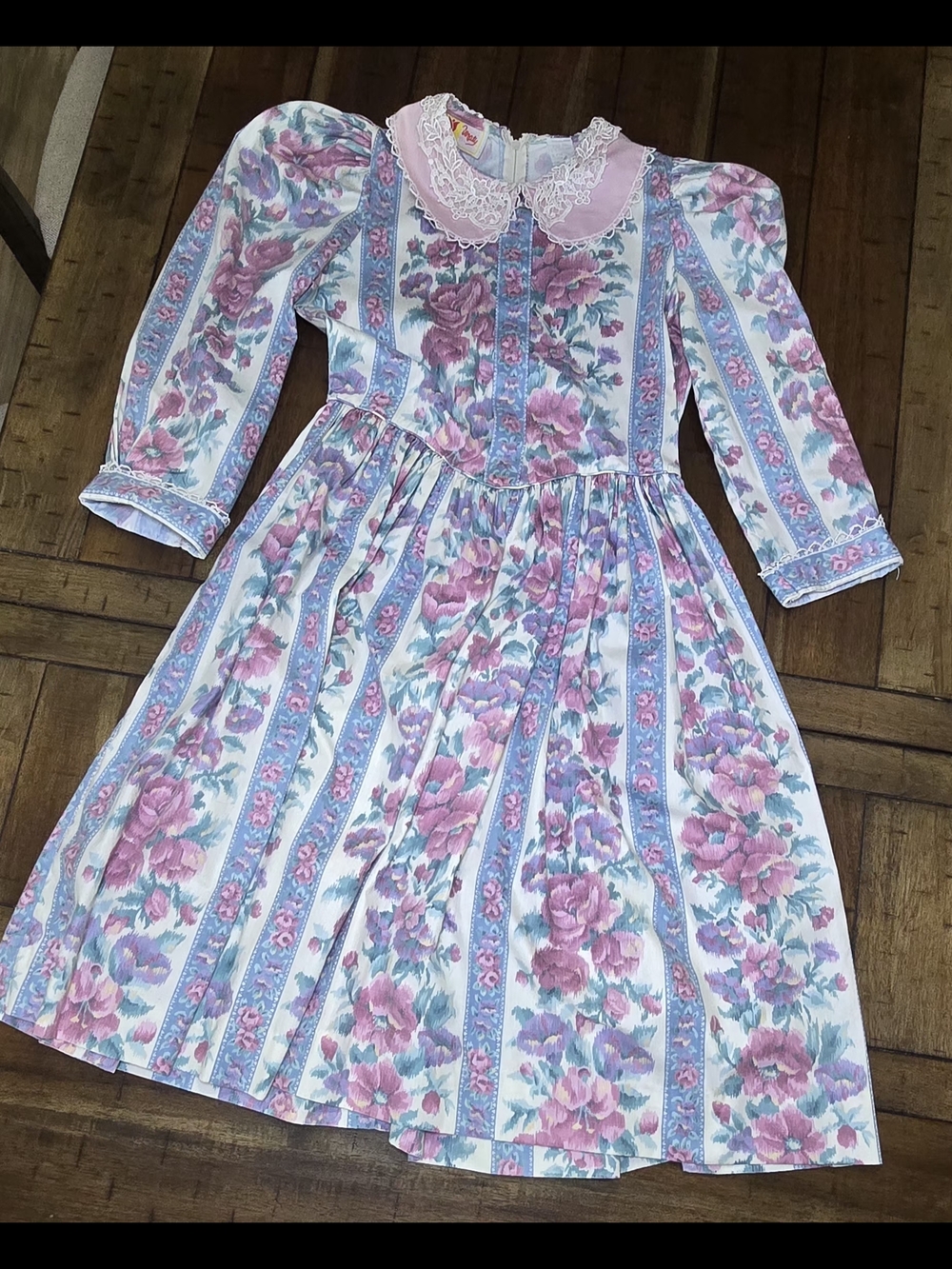 Vintage Girls Pink Floral Striped Dress with Lace Collar